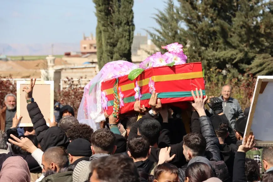 Şêniyên Amûdê şehîd Diljîn Mazlûm oxir kir