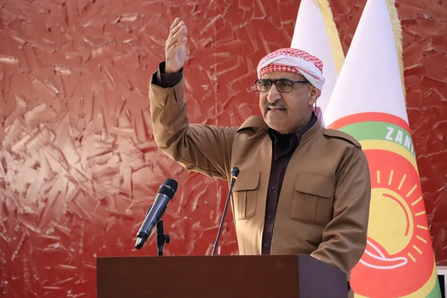 Zanîngeha Rojava şevbuhêrkek li dar xist
