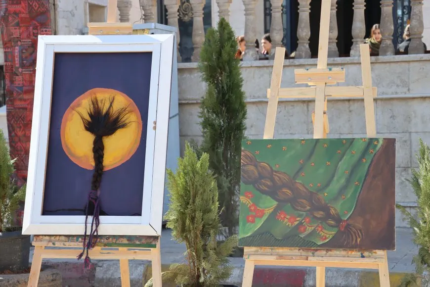 Ji bo pişgiriya YPJ’ê çalakiya hunerî