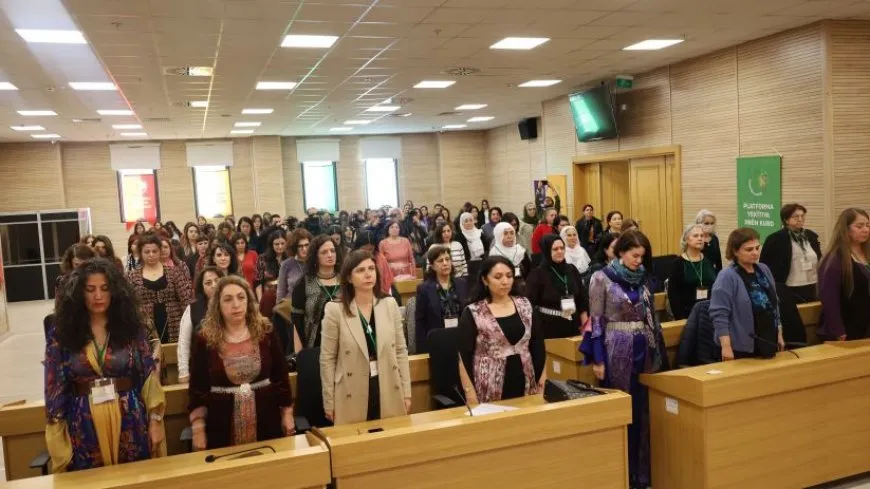 Yekîtiya Jinên Kurd komcivîn li dar xist