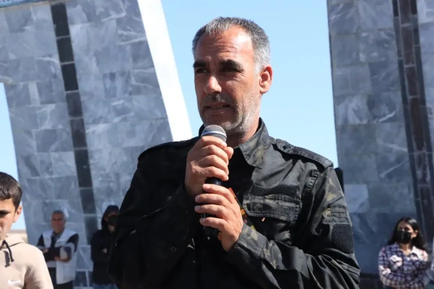 Li Kobanê merasîma 5 şehîdan