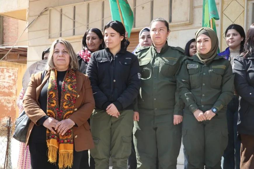 Çalakiyên 8'ê Adarê li bajarên Rojava dewam dikin