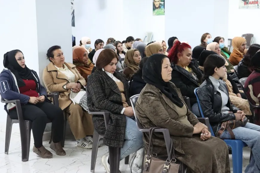 Çalakiyên 8'ê Adarê li bajarên Rojava dewam dikin