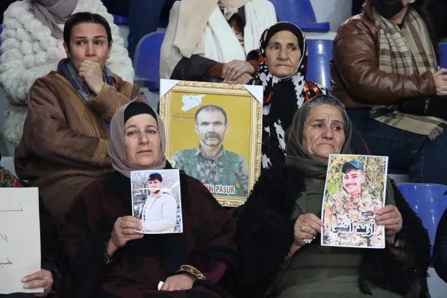 Ji çalakiya li Qamişloyê peyama "Heta berdana dîlgirtiyan têkoşîn'' hate dayîn