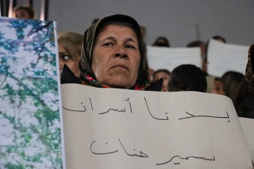 Ji çalakiya li Qamişloyê peyama "Heta berdana dîlgirtiyan têkoşîn'' hate dayîn