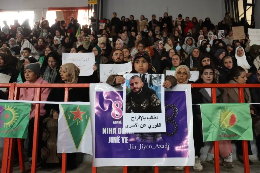 Ji çalakiya li Qamişloyê peyama "Heta berdana dîlgirtiyan têkoşîn'' hate dayîn