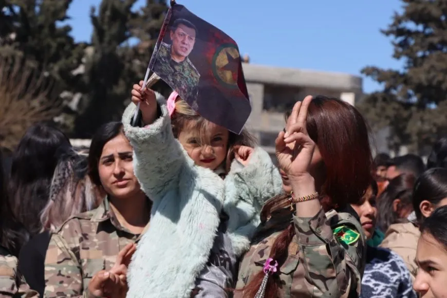 Jinên Kobanê li qadan bû: Em ê destkeftiyên şoreşê biparêzin
