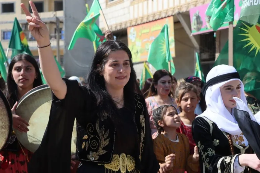 Jinên Kobanê li qadan bû: Em ê destkeftiyên şoreşê biparêzin