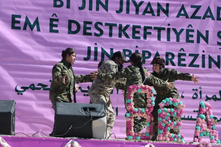 Jinên Kobanê li qadan bû: Em ê destkeftiyên şoreşê biparêzin