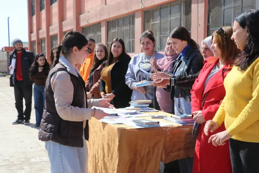 Li xwendekarên herêma Cizîrê karname hatin belavkirin