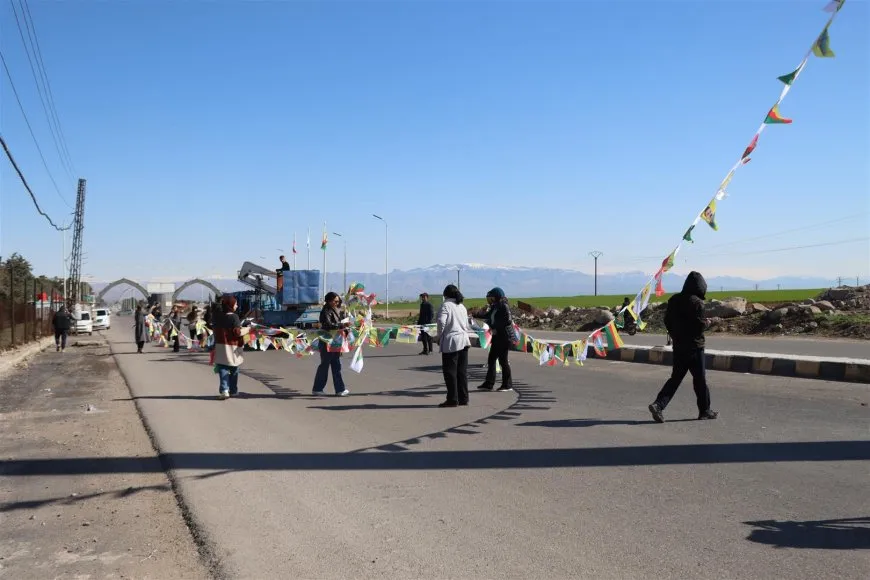 Dêrikî pêşwaziya Newrozê dikin