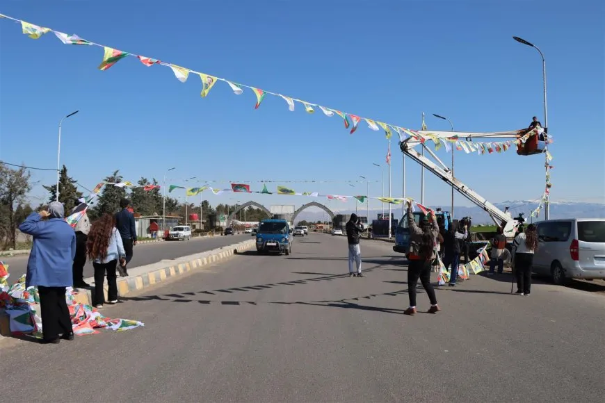 Dêrikî pêşwaziya Newrozê dikin