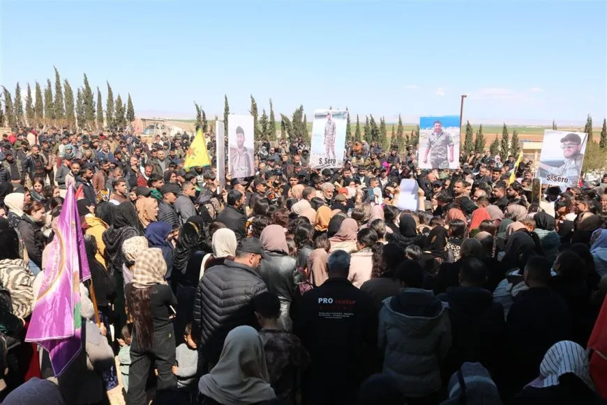 Li Dirbêsiyê 2 şehîdên rûmetê hatin oxirkirin