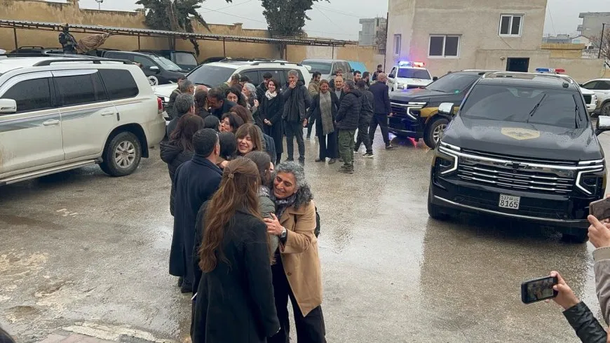 Şandeya Bakurê Kurdistanê derbasî Kobanê bû