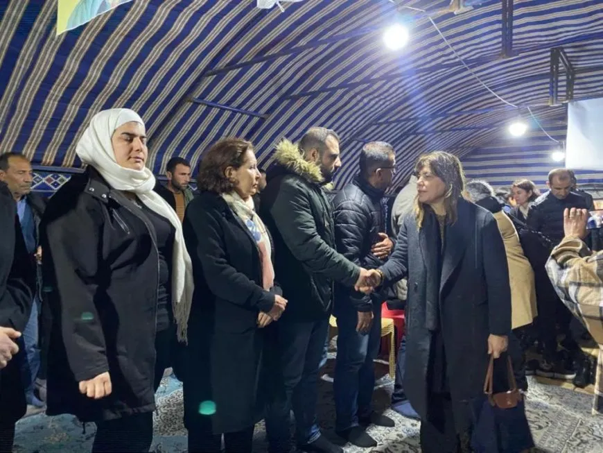 Şandeya Bakurê Kurdistanê sersaxî da malbata şehîd Salih Muslim
