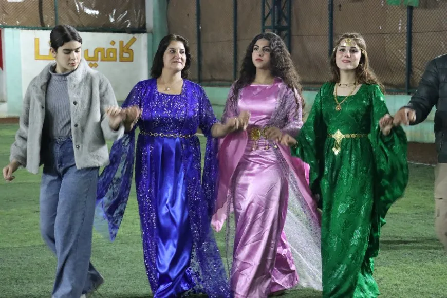 Yekem agirê Newrozê li bajarên cizîrê hate pêxistin