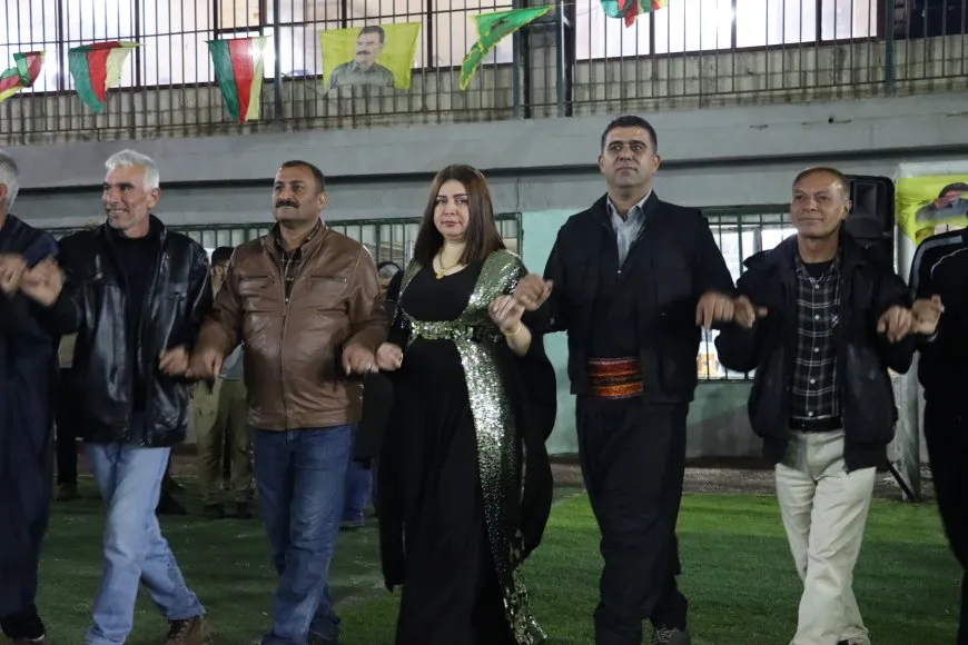 Yekem agirê Newrozê li bajarên cizîrê hate pêxistin