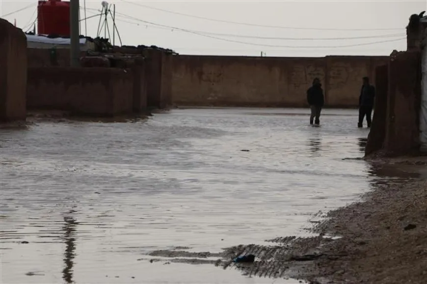 Ji ber baran û lehiyê konên koçberên Serêkaniyê di bin avê de man
