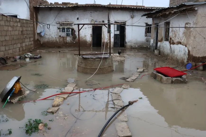 Li Qamişlo û Çilaxa av derbasî malan bû, li Tirbesiyê jî zerar li çandiniyê bû