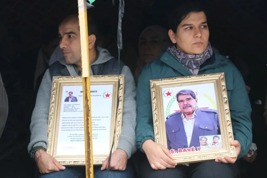 Li Kobanê merasîma sersaxiyê ya 10 şehîdan
