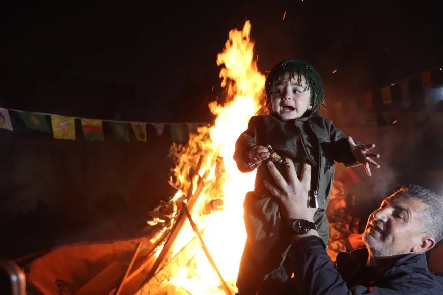Li bajarên Rojava agirê Newrozê geş dibe-HATE NÛKIRIN
