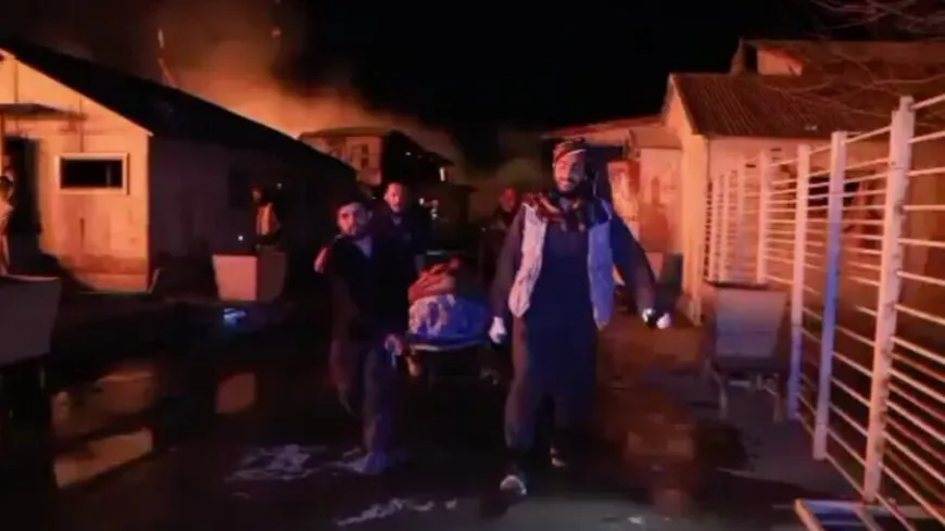 Di komkujiya Pakistanê de: Herî kêm 400 kes mirin