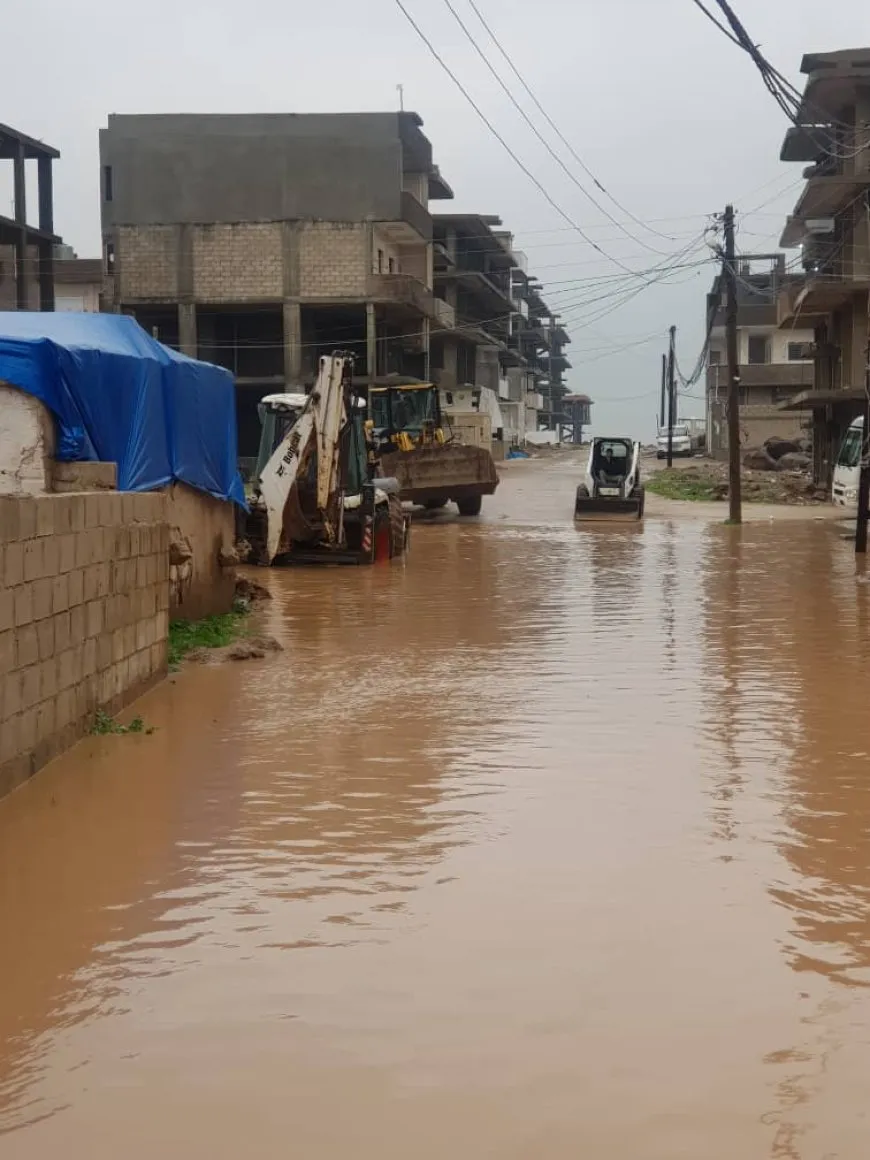 Ji ber baranê çûn û hatina di navbera Dêrik û Girkê Legê de asteng bûye