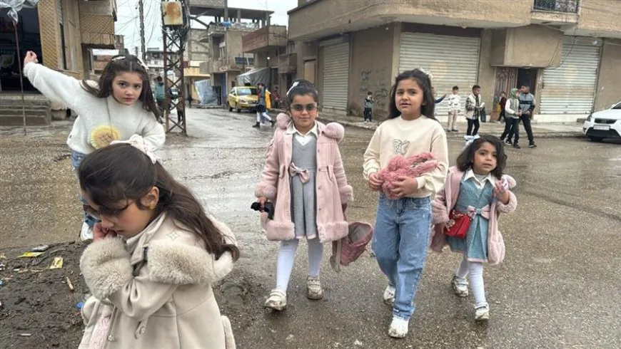 Di cejnê de kêfxweşiya zarokan 