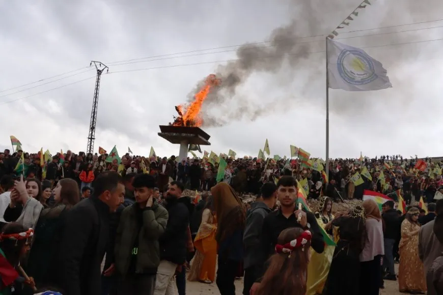 Li Girkê Legê, Dêrikê û Kobanê pîrozbahiyên Newrozê dest pê kir
