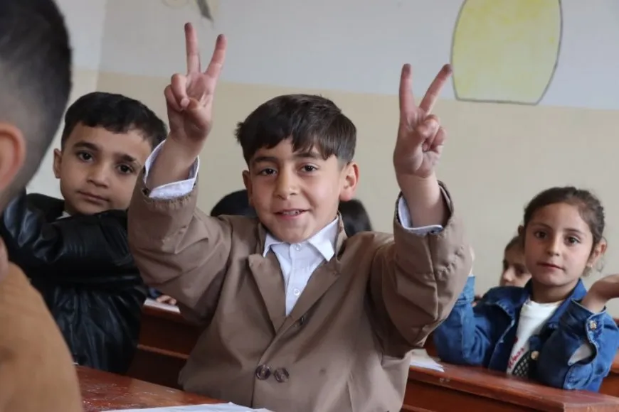 Li Kobanê xwendekaran karnameyên xwe wergirtin