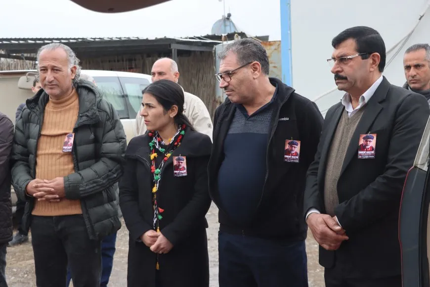 Cenazeyê Ehmed Huseynî derbasî Rojava bû