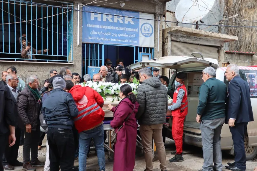 Cenazeyê Ehmed Huseynî hate definkirin; dengek ji dengê dilê Kurdan bû