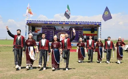 Di pîrozbahiyên Ekîto de peyamên siyasî hatin dayîn 