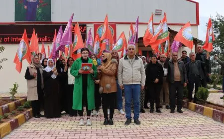 Malbatên şehîdan bêrêziya li hember wêneyên şehîdan şermezar kir
