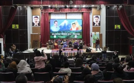 Li Kobanê peyama Rêber Abdullah Ocalan hat xwendin û çalakiyeke hunerî hat lidarxistin