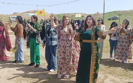 Şêniyên Amûdê 4'ê Nîsanê pîroz kir