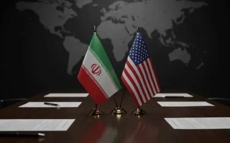 Danûstandinên Amerîka û Îranê di nav bêbaweriyê de dest pê dikin