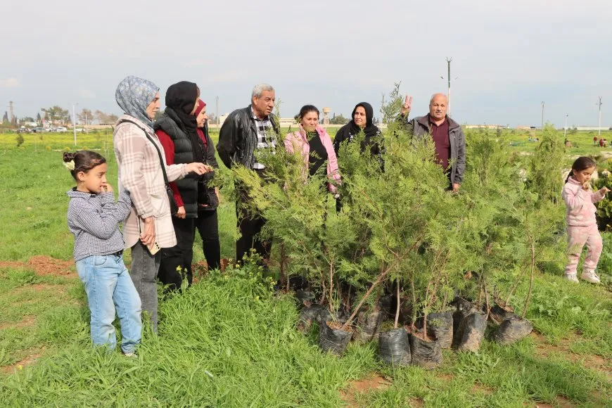 Kongra Star Rojbûna Rêber Apo bi çandina daran pîroz kir