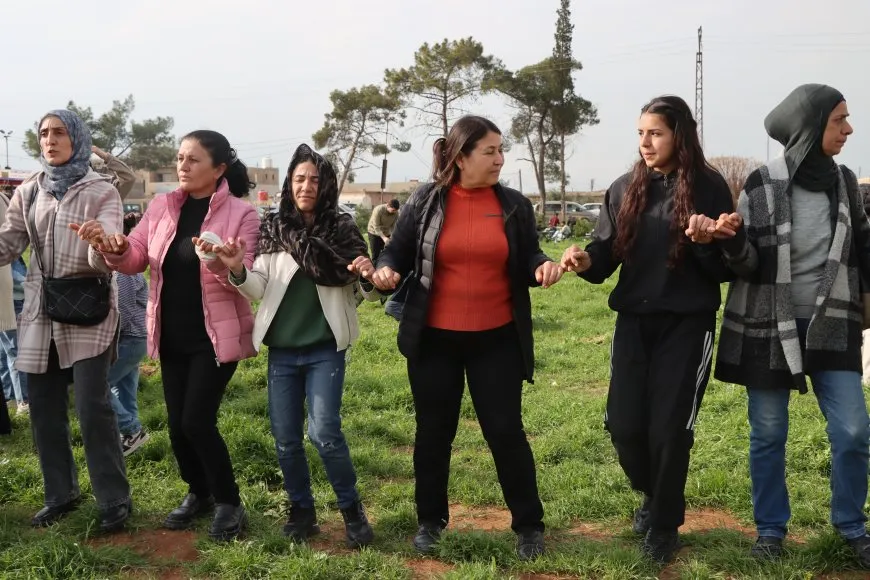 Kongra Star Rojbûna Rêber Apo bi çandina daran pîroz kir