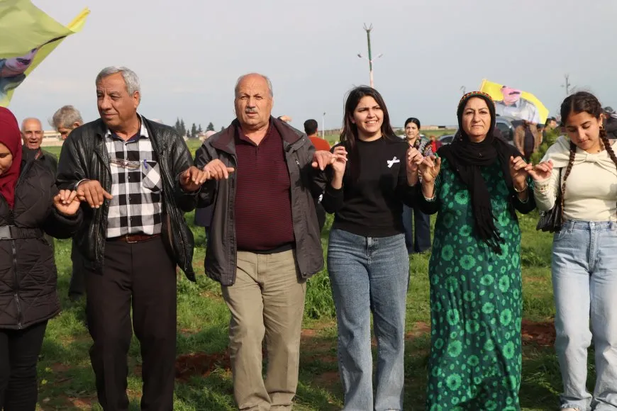 Kongra Star Rojbûna Rêber Apo bi çandina daran pîroz kir
