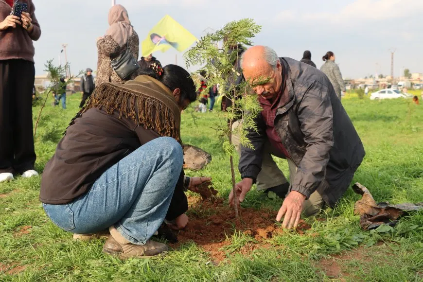 Kongra Star Rojbûna Rêber Apo bi çandina daran pîroz kir