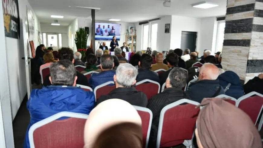 Li Almanyayê di civîna gel de Rojava hat nîqaşkirin