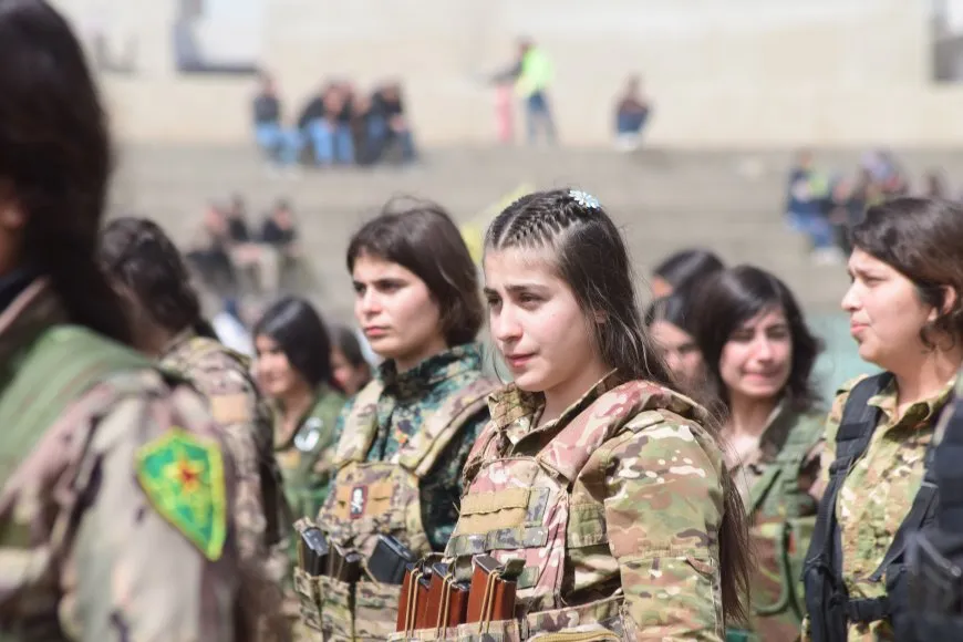 Şêniyên Qamişlo, Tirbespiyê û Amûdê 4’ê Nîsanê bi şahiyekê pîroz kir