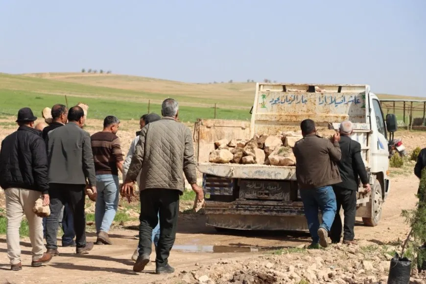 Şaredariya Kobanê bi boneya 4'ê Nîsanê  dar çandin