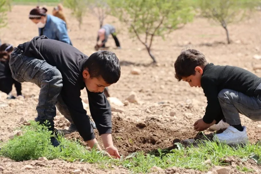 Şaredariya Kobanê bi boneya 4'ê Nîsanê  dar çandin