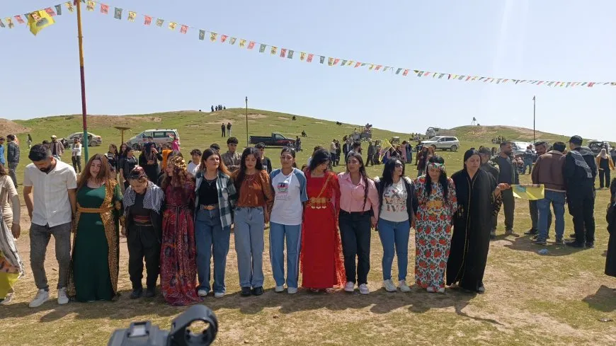Şêniyên Amûdê 4'ê Nîsanê pîroz kir