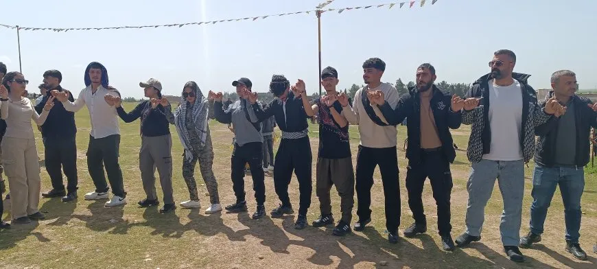 Şêniyên Amûdê 4'ê Nîsanê pîroz kir