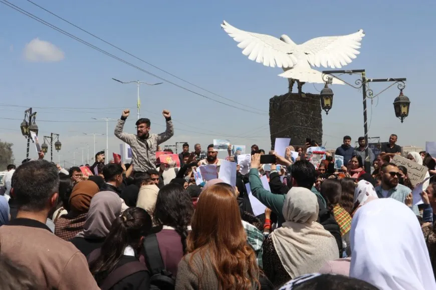 'Heya dîlgirtiyek hebe em ê bêdeng nemînin'