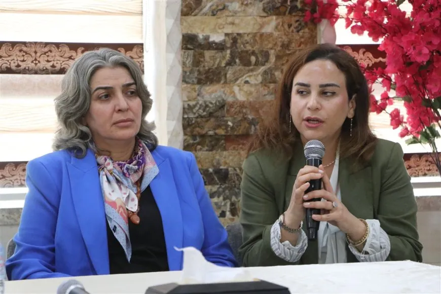 Îlham Ehmed bi Hind Qebewat re dosyaya dîlgirtiyan û rola jinan nîqaş kir
