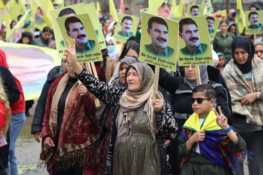 Xelkê Dêrikê ji bo azadiya fîzîkî ya Rêber Abdullah Ocalan meşiya